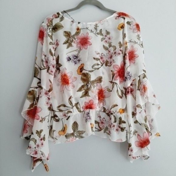 New - GUESS Jiya Ruffle Bell Sleeve Floral Sheer Blouse Sz L Flawed - Picture 9 of 14